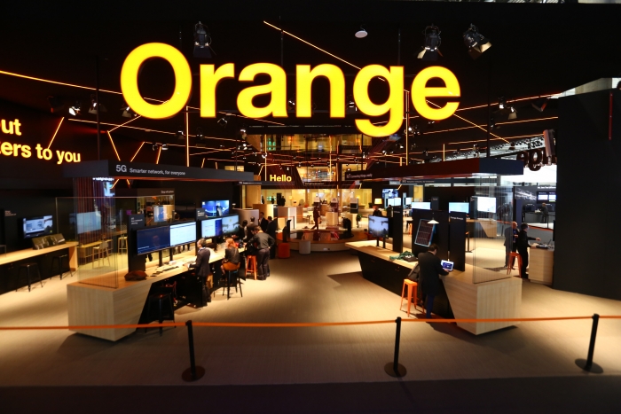 MWC Orange booth